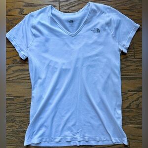 The North Face Women’s White VaporWick Performance Tee - Size L